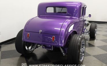 Ford-5-window-1932-Purple-Black-18