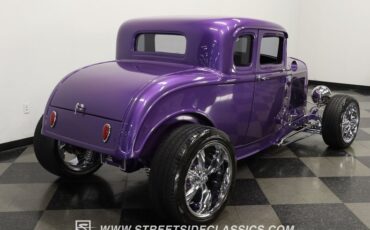 Ford-5-window-1932-Purple-Black-19
