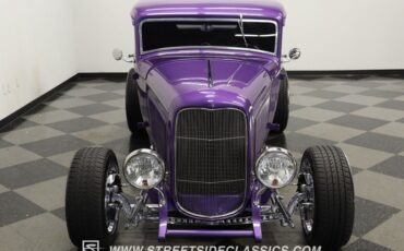 Ford-5-window-1932-Purple-Black-24