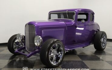 Ford-5-window-1932-Purple-Black-29