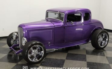 Ford-5-window-1932-Purple-Black-3