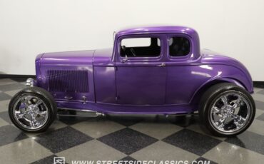 Ford-5-window-1932-Purple-Black