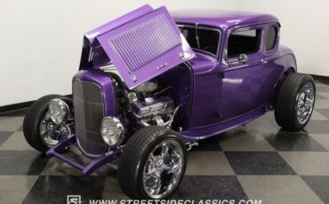 Ford-5-window-1932-Purple-Black-40