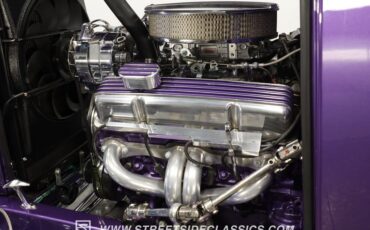 Ford-5-window-1932-Purple-Black-41