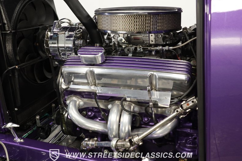 Ford-5-window-1932-Purple-Black-41