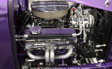 Ford-5-window-1932-Purple-Black-42