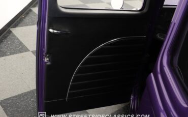 Ford-5-window-1932-Purple-Black-44