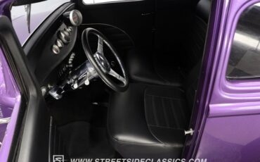 Ford-5-window-1932-Purple-Black-45