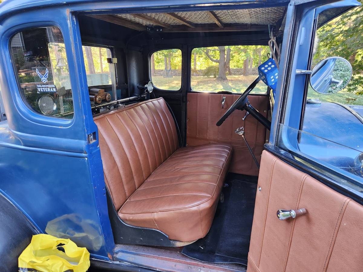 Ford-5-window-coupe-1930-blue-5