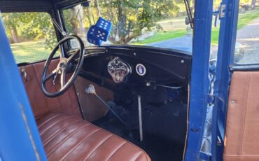 Ford-5-window-coupe-1930-blue-6