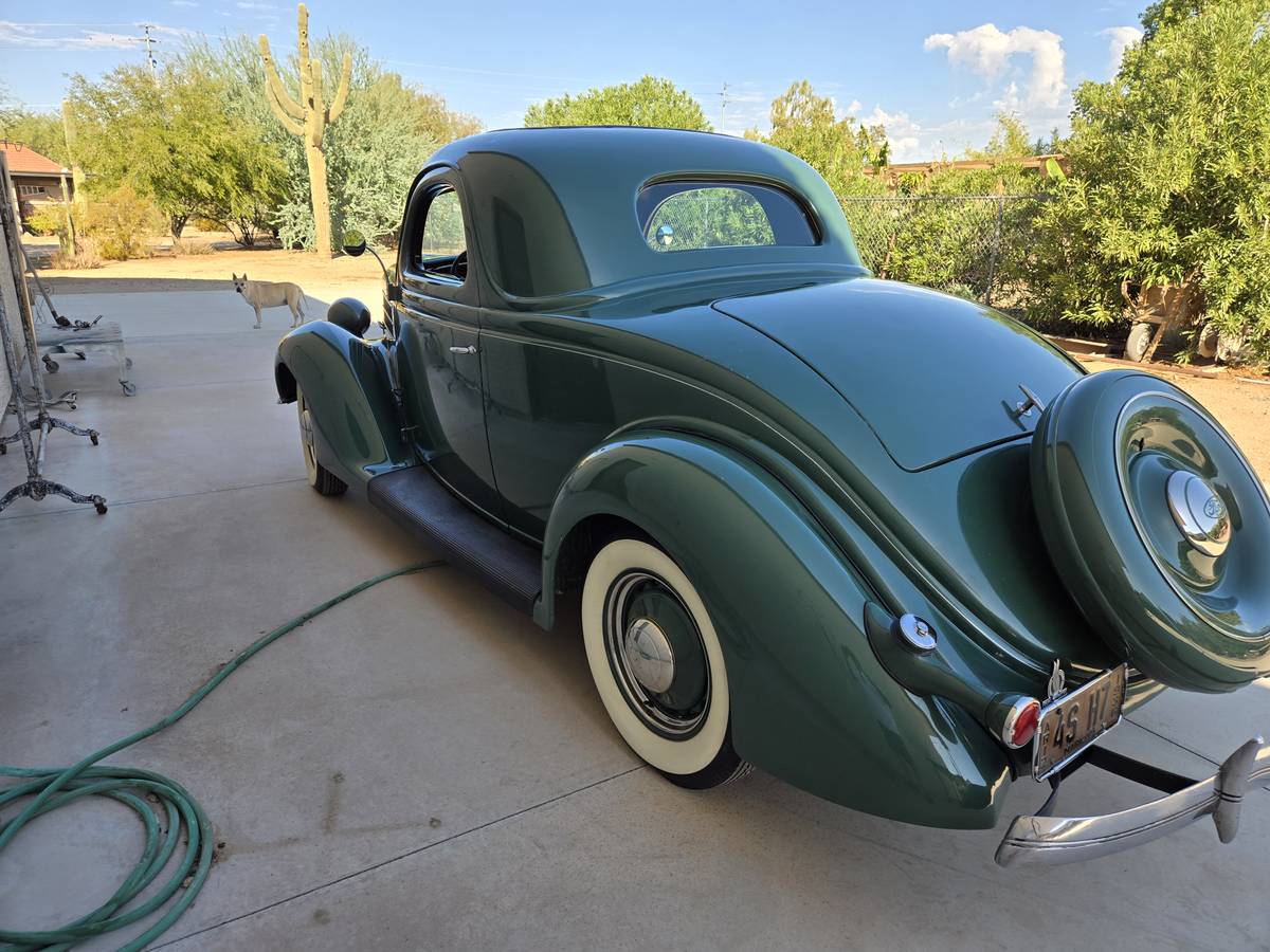 Ford-68-deluxe-coupe-1936-green-1