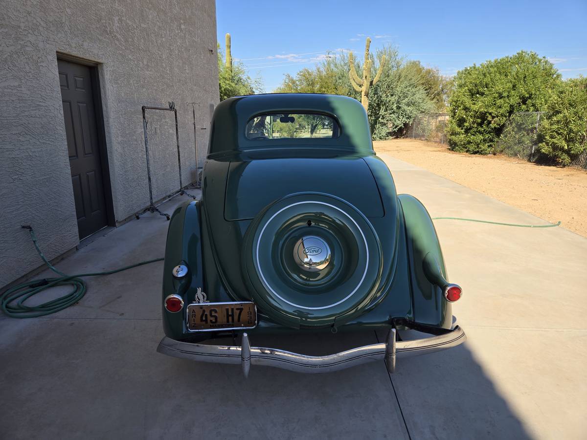 Ford-68-deluxe-coupe-1936-green-19