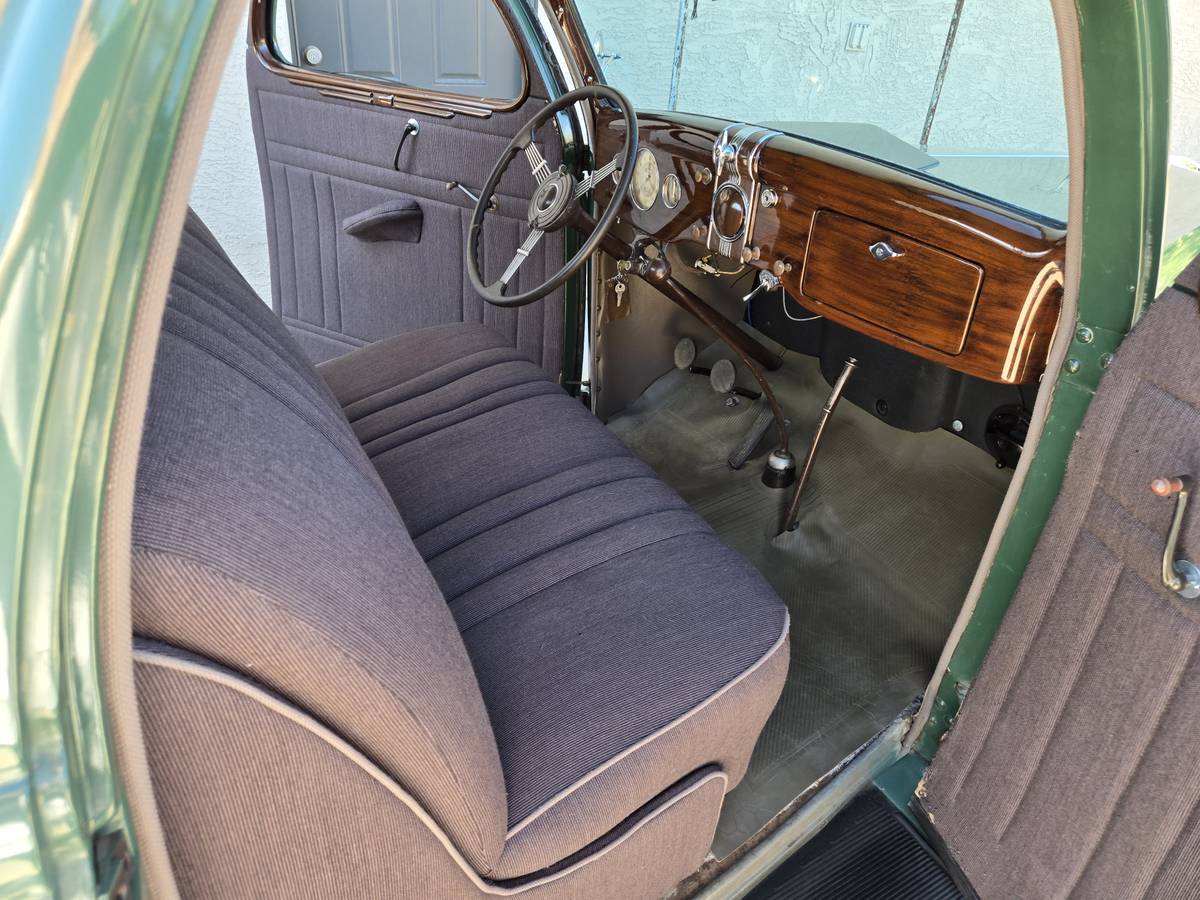 Ford-68-deluxe-coupe-1936-green-2