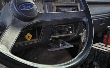 Ford-700-diesel-1987-red-3