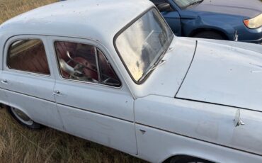 Ford-Anglia-1959-Compact-2