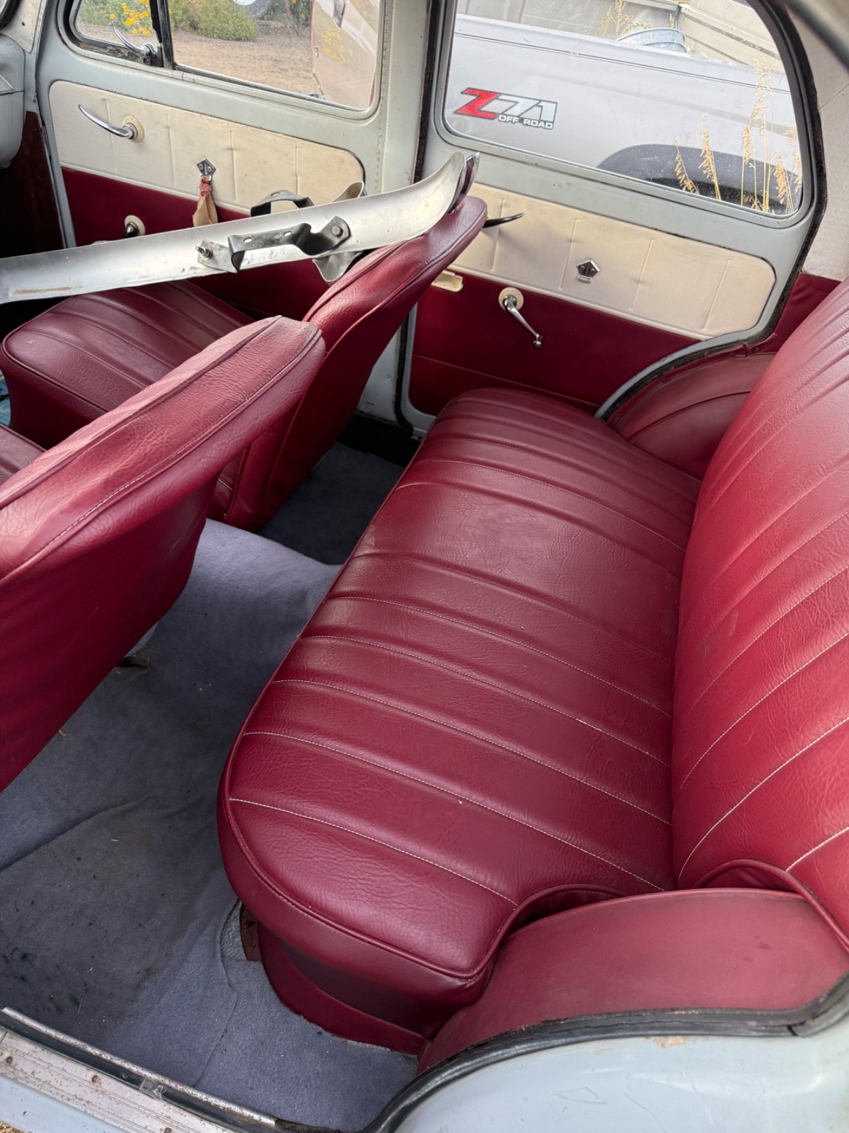 Ford-Anglia-1959-Compact-5