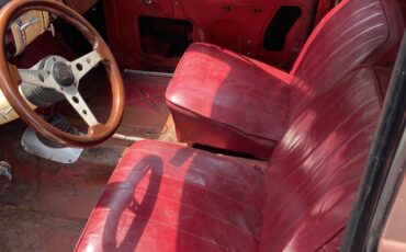 Ford-Anglia-1964-250-Panel-Van-5