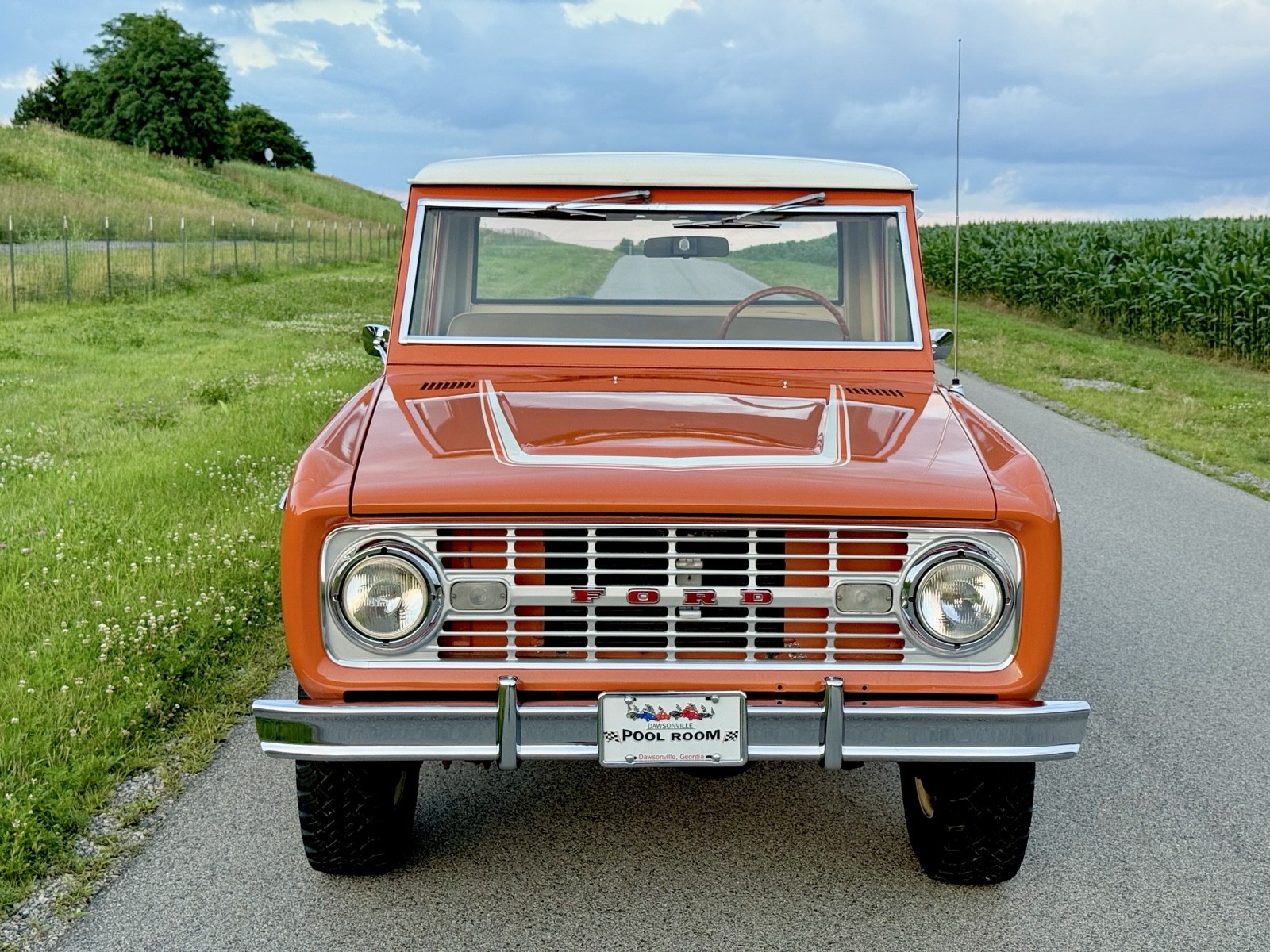 Ford-Bronco-1966-1