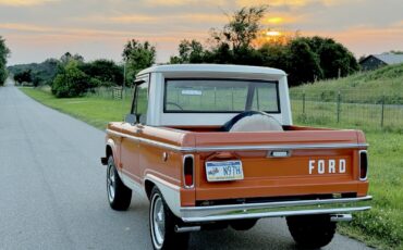 Ford-Bronco-1966-21