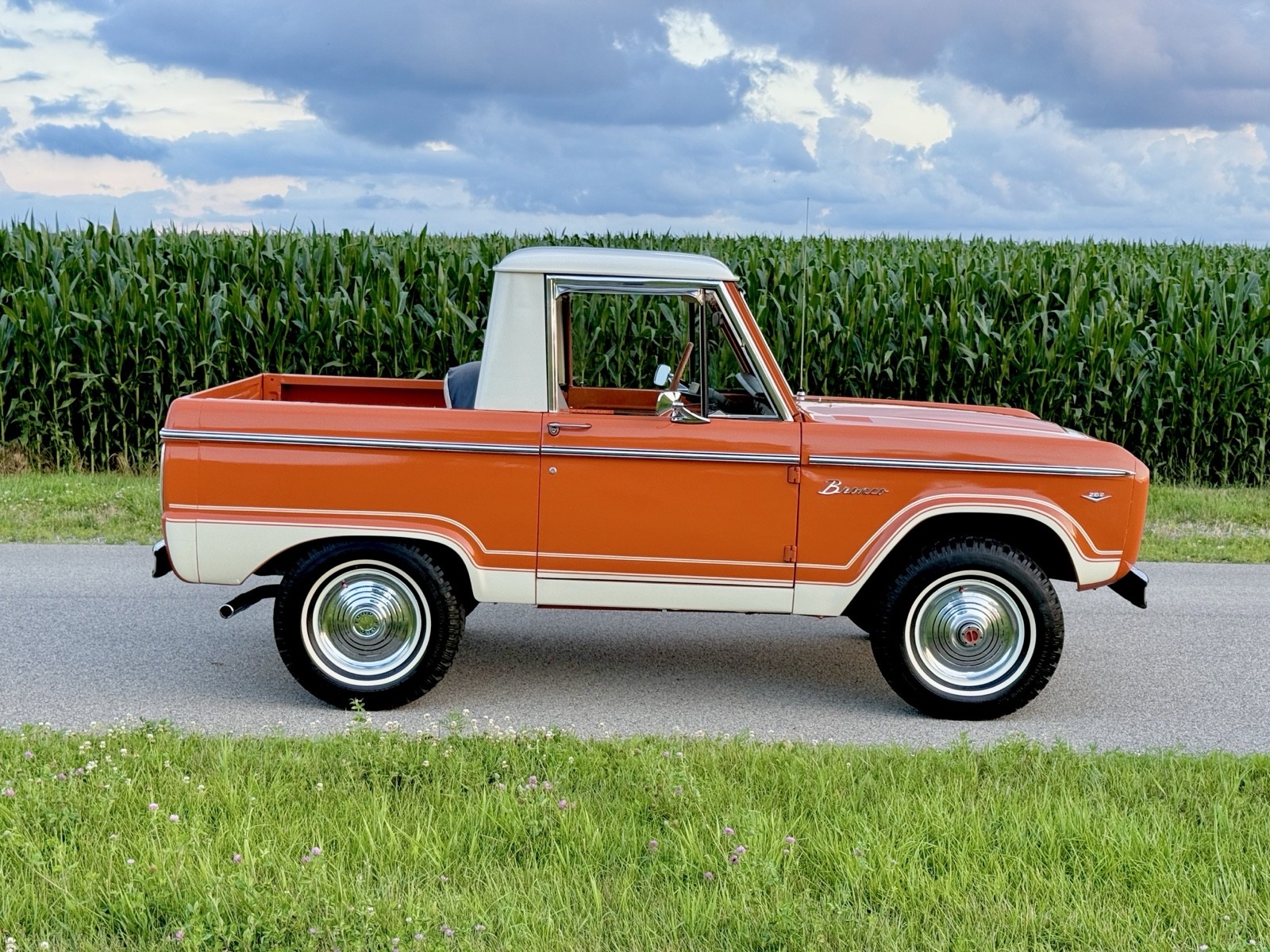 Ford-Bronco-1966-5