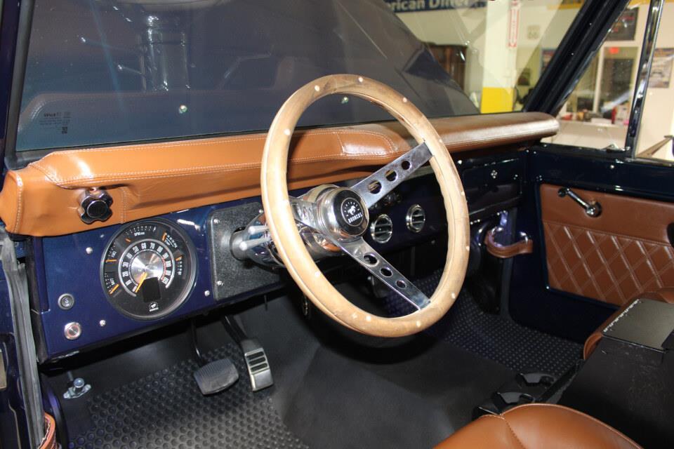 Ford-Bronco-1969-14