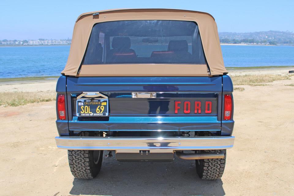 Ford-Bronco-1969-21