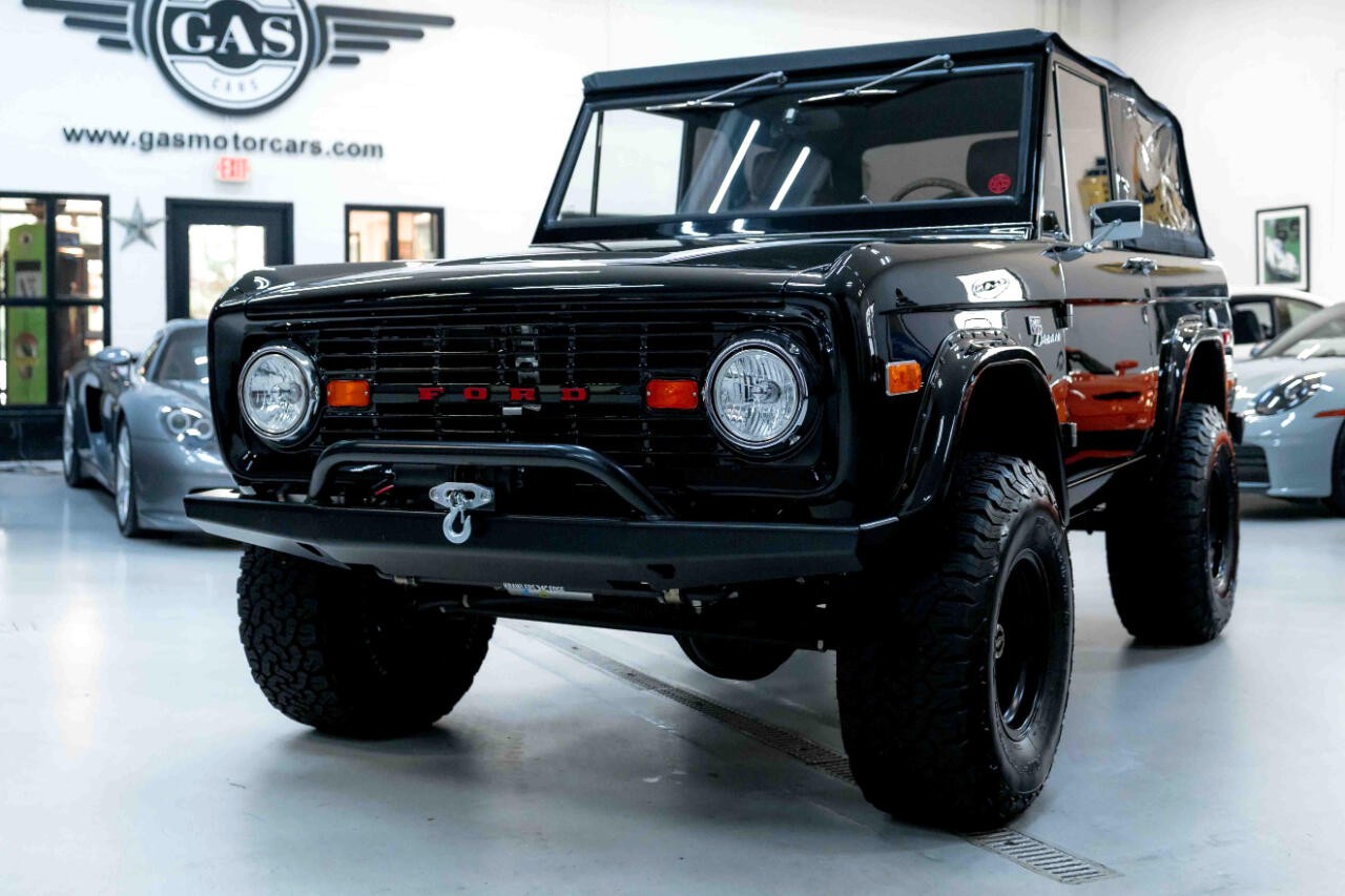 Ford-Bronco-1970-SUV-11