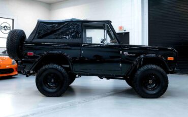 Ford-Bronco-1970-SUV-17
