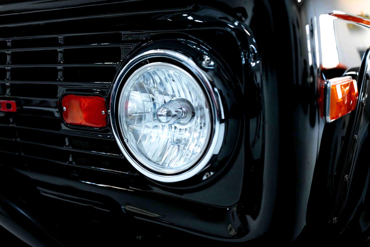 Ford-Bronco-1970-SUV-21