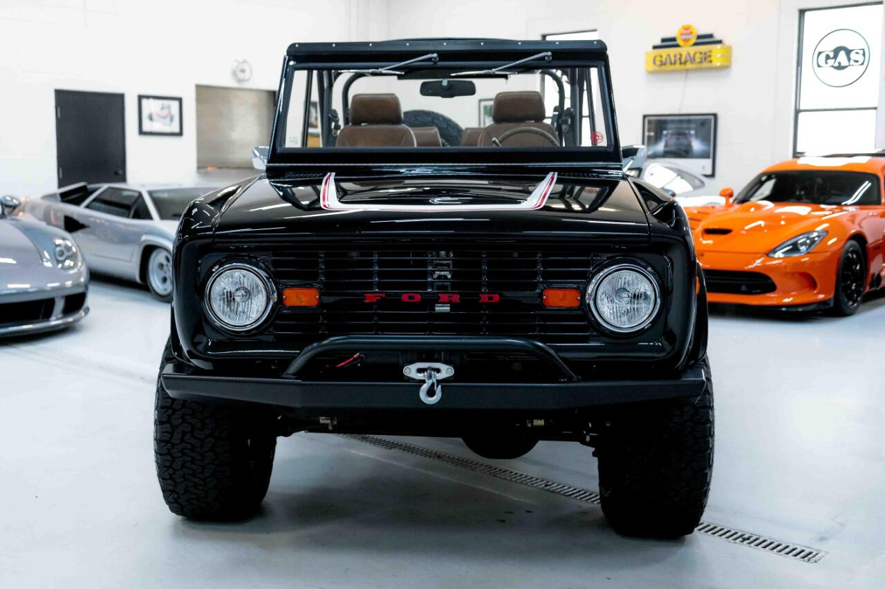 Ford-Bronco-1970-SUV-3