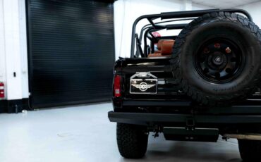 Ford-Bronco-1970-SUV-37