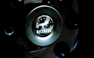 Ford-Bronco-1970-SUV-39