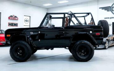 Ford-Bronco-1970-SUV-4