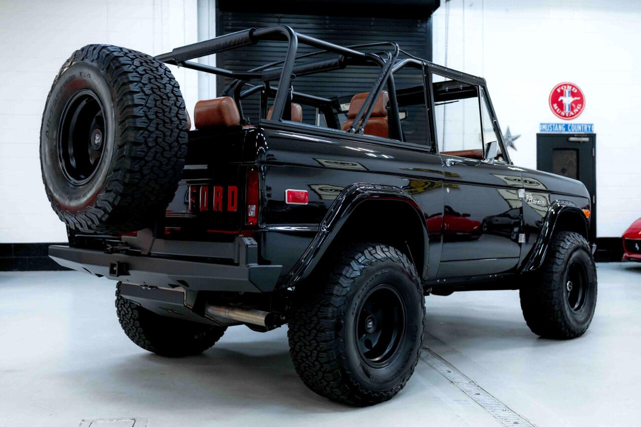 Ford-Bronco-1970-SUV-7