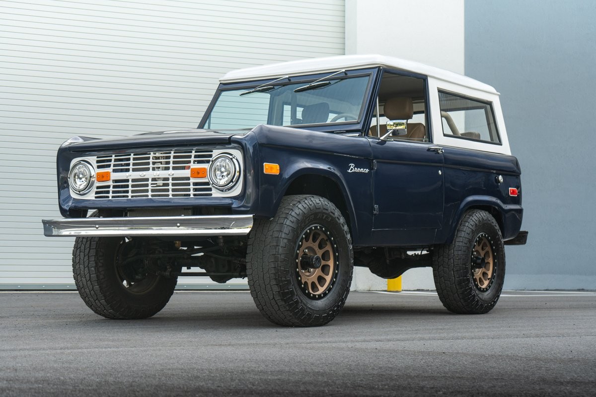 Ford Bronco 1970 --