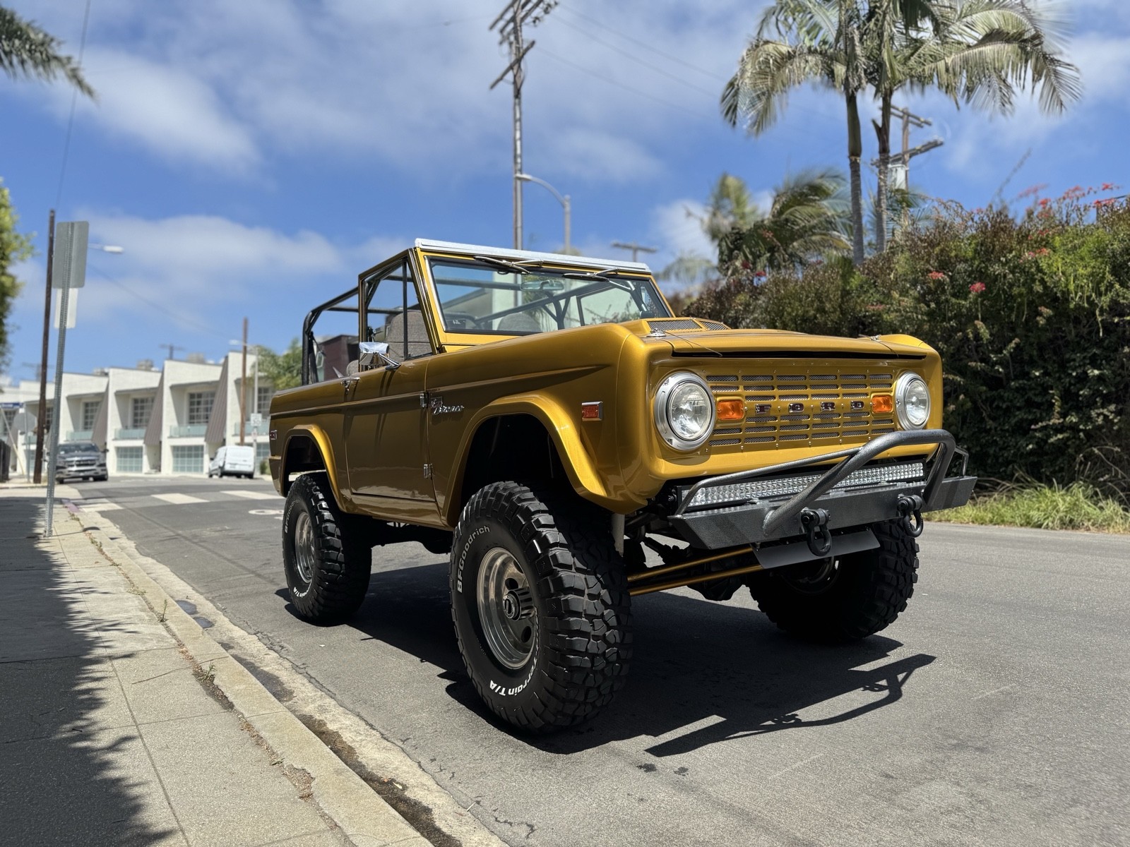 Ford-Bronco-1971-13