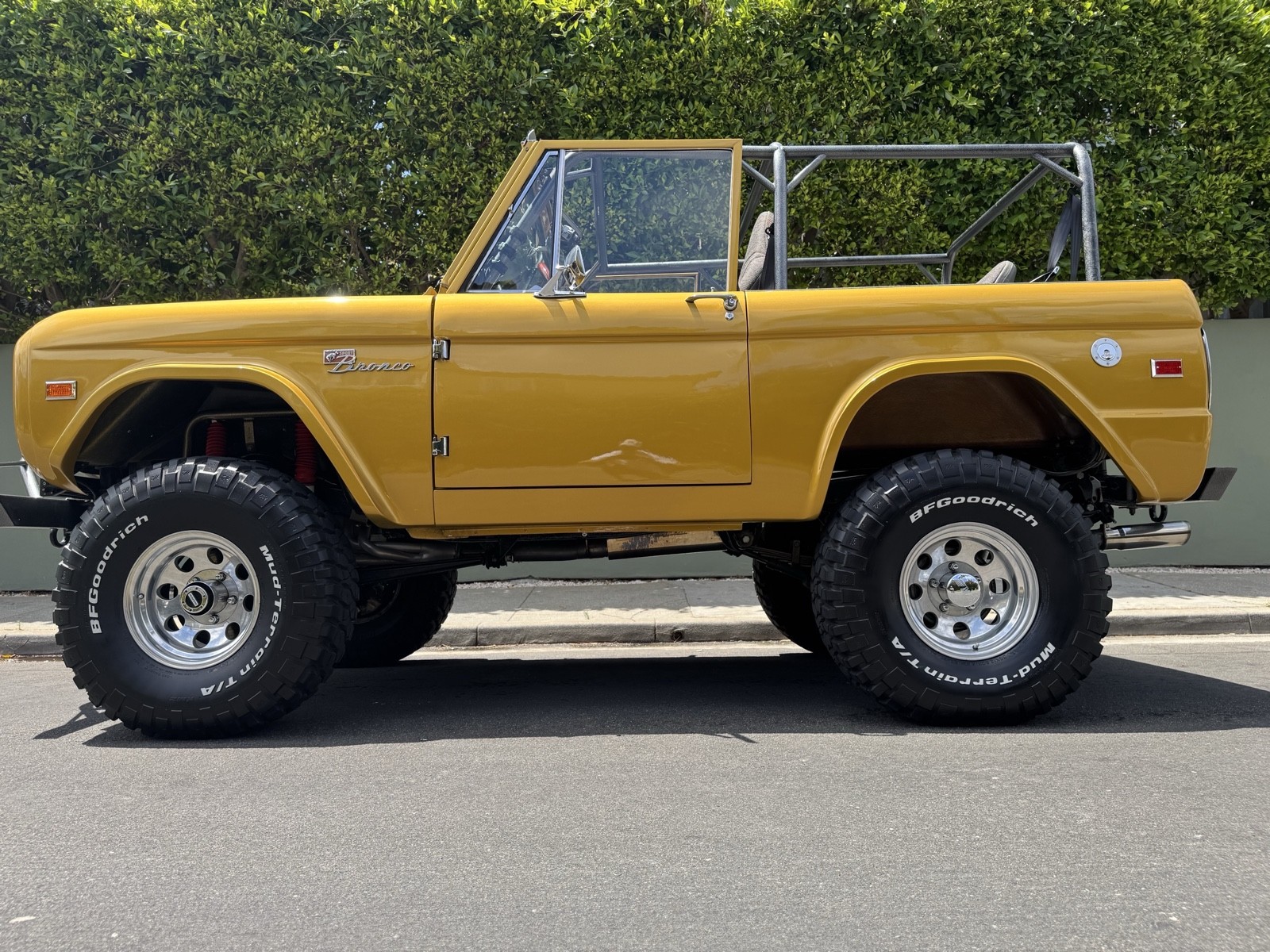 Ford-Bronco-1971-17