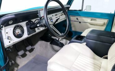 Ford-Bronco-1971-BLUE-White-12