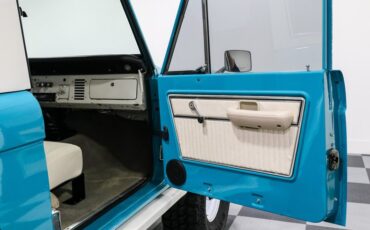 Ford-Bronco-1971-BLUE-White-15