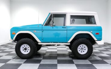 Ford-Bronco-1971-BLUE-White-2