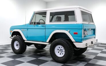 Ford-Bronco-1971-BLUE-White-3