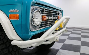 Ford-Bronco-1971-BLUE-White-8