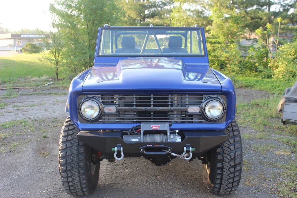 Ford-Bronco-1971-Blue-Black-14