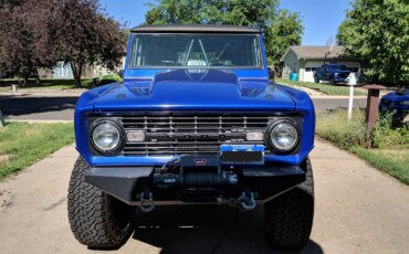 Ford-Bronco-1971-Blue-Black-21