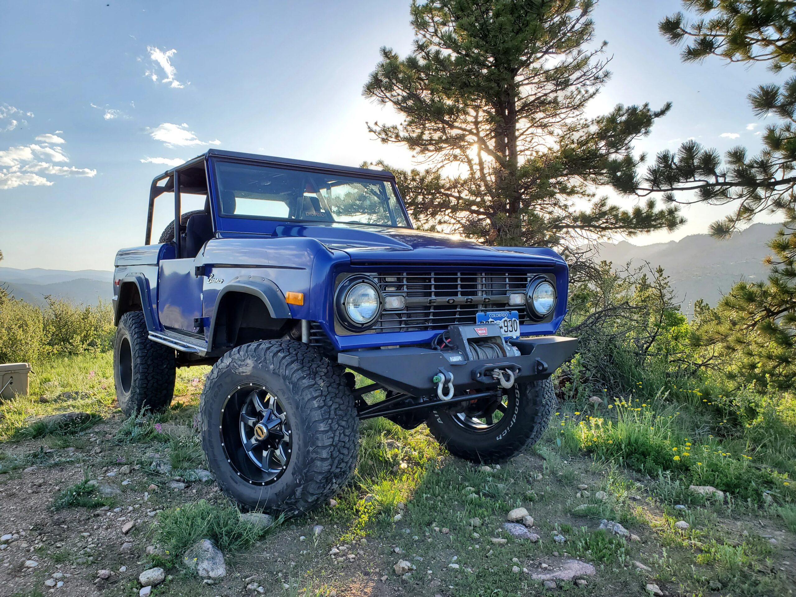 Ford-Bronco-1971-Blue-Black