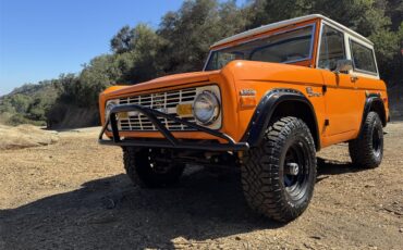Ford-Bronco-1971-Orange-Black-1