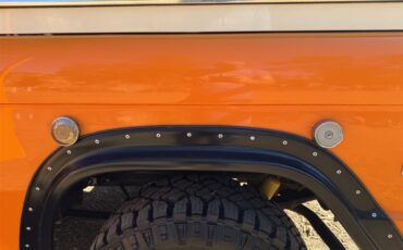 Ford-Bronco-1971-Orange-Black-12