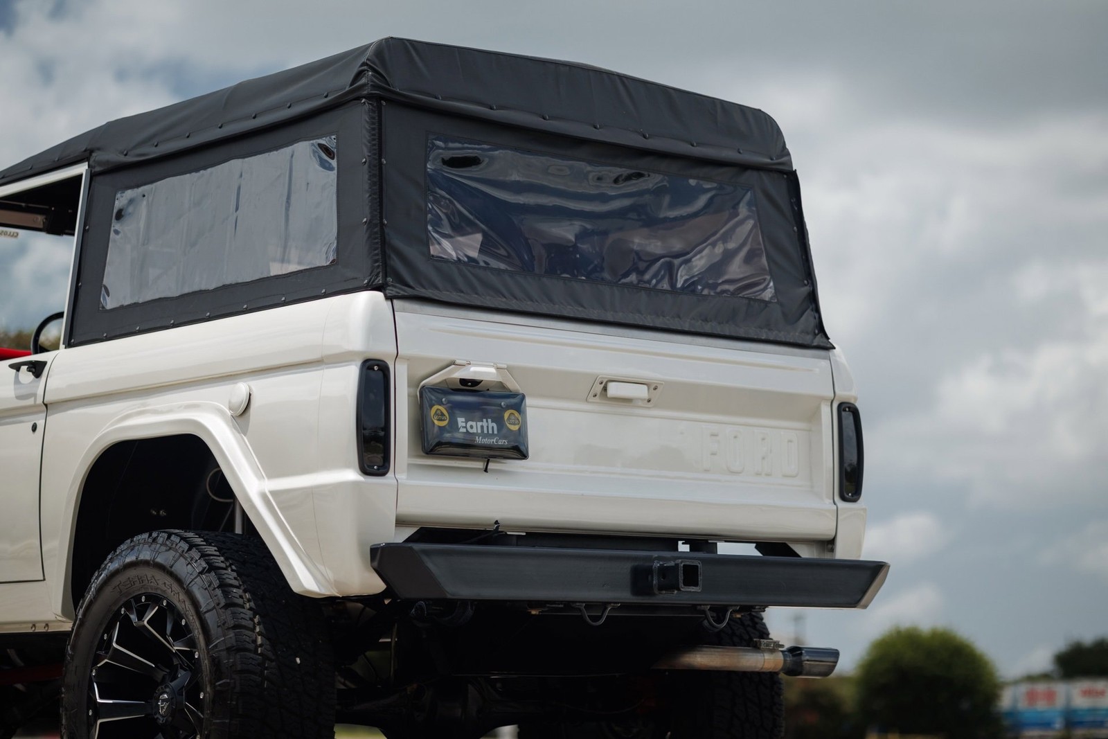 Ford-Bronco-1971-SUV-18