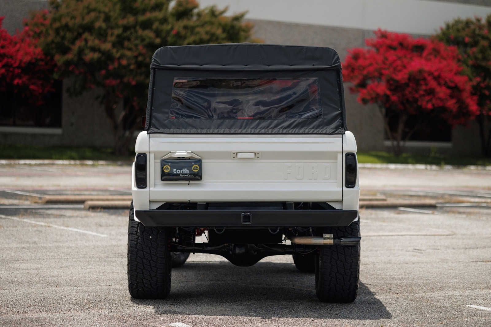 Ford-Bronco-1971-SUV-19