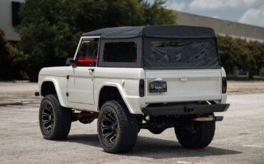 Ford-Bronco-1971-SUV-8